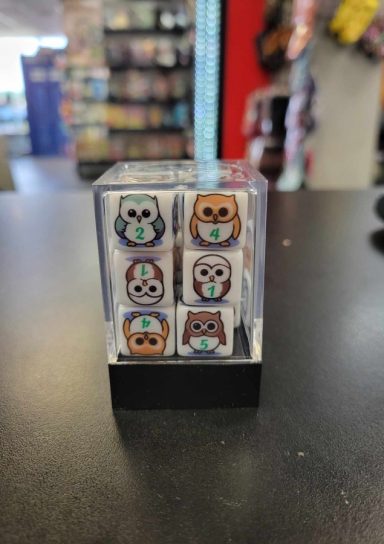 Owl D6 Cube (White)